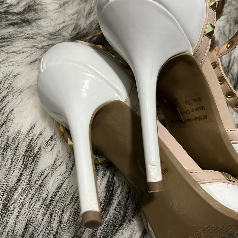 Wild Diva Adora White Patent & Nude Gold Studded Strappy Heels 7.5 - Picture 12 of 13